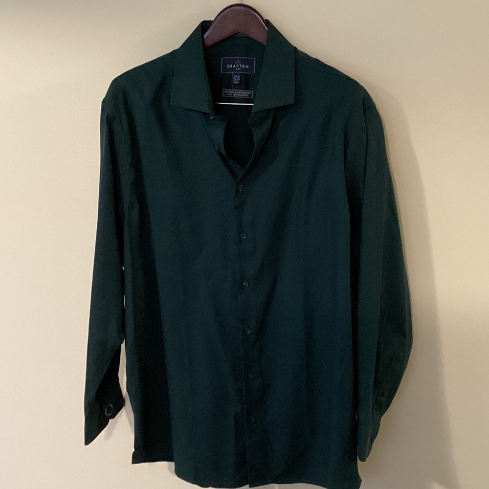 Green Grafton Men's Shirt - Subtle Paisley print